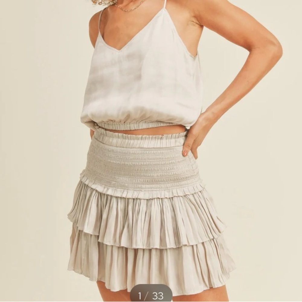 Reset by Jane Silky Amore Satin Cream/Stone Tiered Mini Skirt S smocked layered